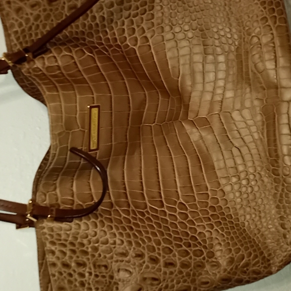 Michael kors gold crocodile tote - Picture 3 of 3
